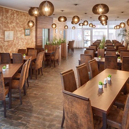 Hotel Atlas Benesov  Eksteriør bilde