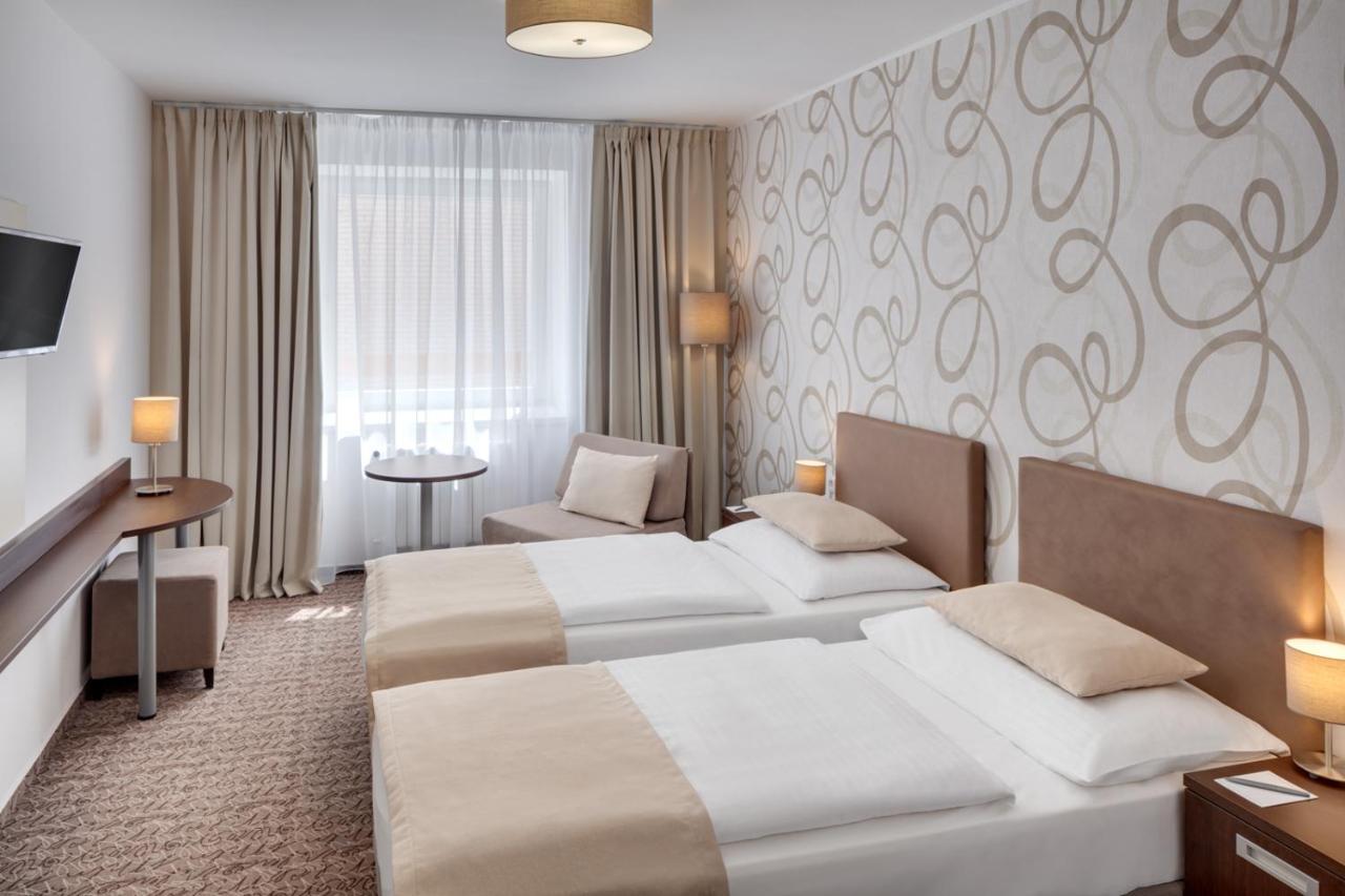 Hotel Atlas Benesov  Eksteriør bilde